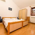 Gasthuis Sobe I Mareta 4*