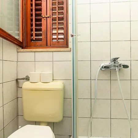 Guest house Sobe I Mareta Miholascica