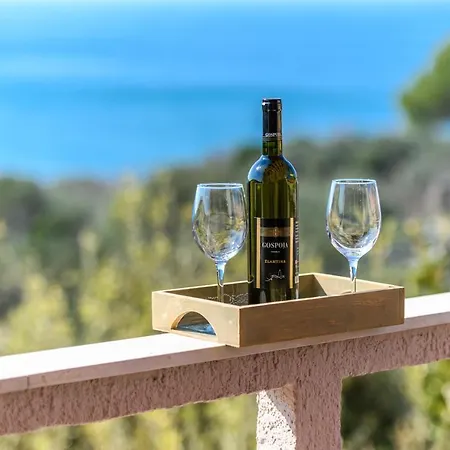 Πανσιόν Sobe I Mareta *