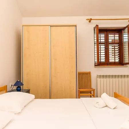 Sobe I Mareta 4* Miholascica