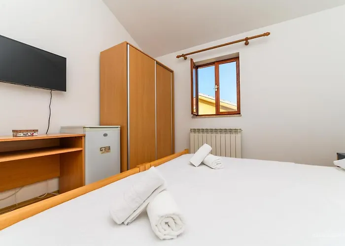 Sobe I Mareta Πανσιόν Miholascica