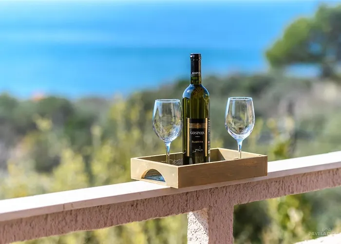 Πανσιόν Sobe I Mareta 4*