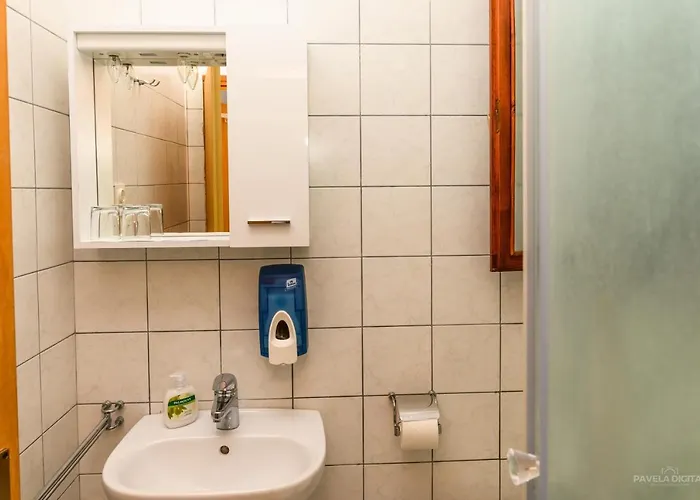 Sobe I Mareta Πανσιόν Miholascica