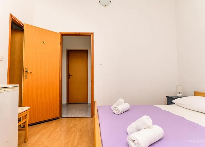 Πανσιόν Sobe I Mareta Miholascica